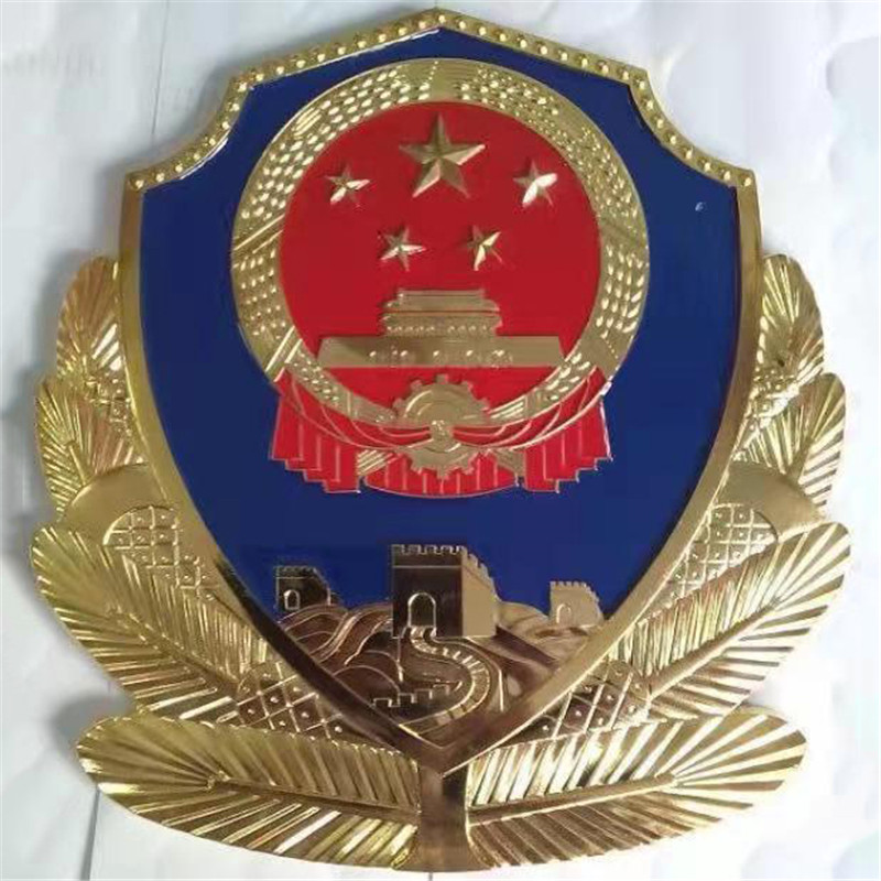 制作大型警徽时如何处理细节问题
