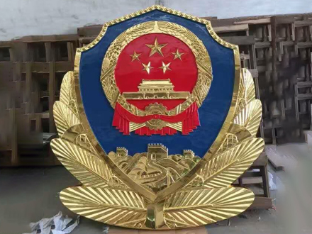 为什么选择经验丰富的警徽制作厂家